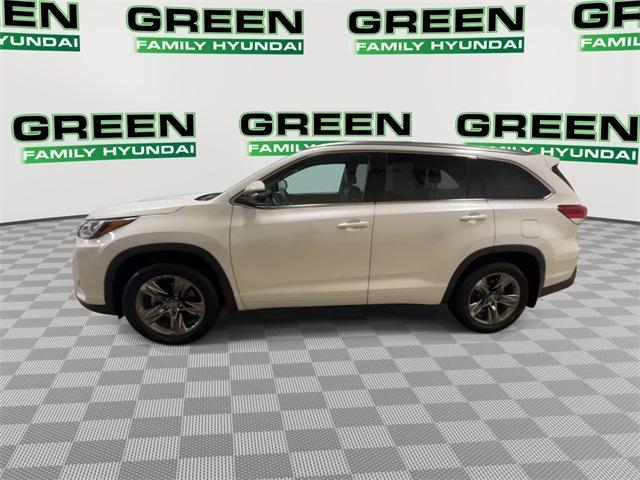 used 2018 Toyota Highlander car, priced at $27,839