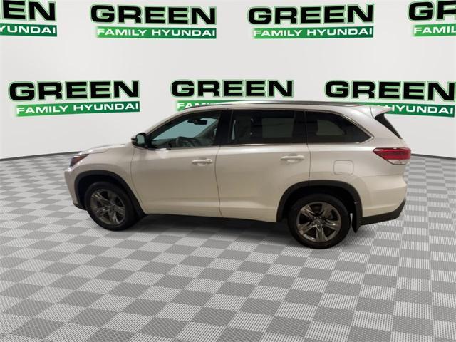 used 2018 Toyota Highlander car, priced at $27,839