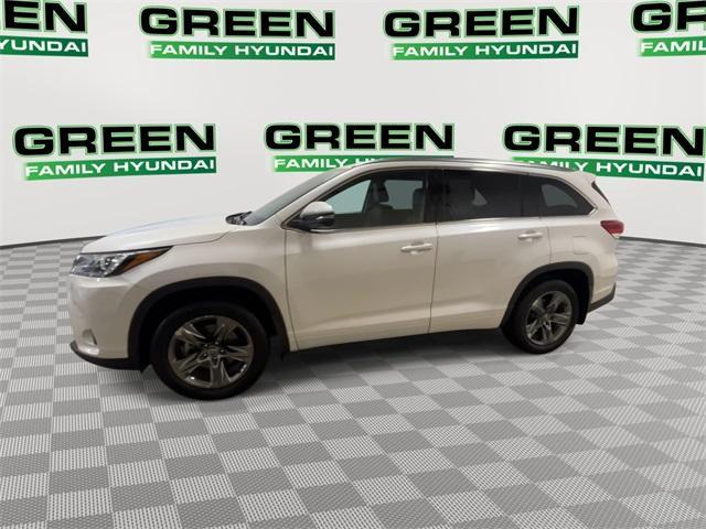 used 2018 Toyota Highlander car, priced at $27,839
