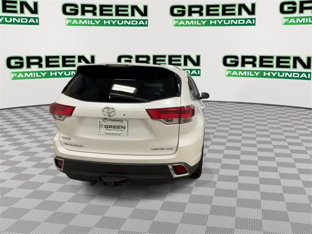 used 2018 Toyota Highlander car, priced at $27,839