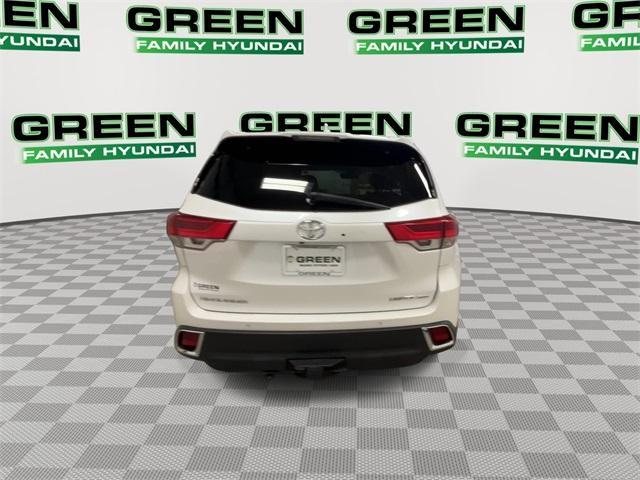 used 2018 Toyota Highlander car, priced at $27,839
