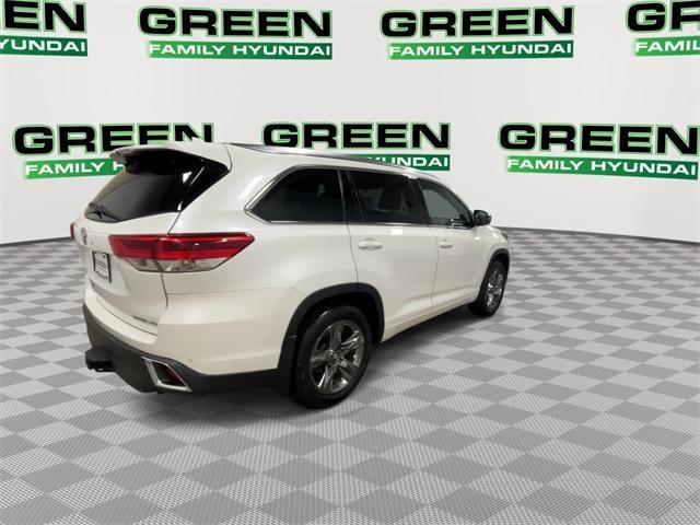 used 2018 Toyota Highlander car, priced at $27,839