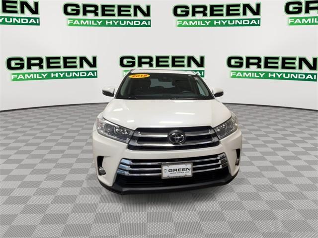 used 2018 Toyota Highlander car, priced at $27,839