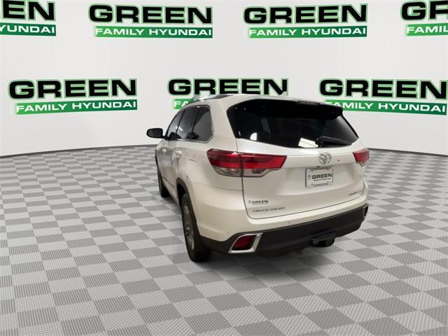 used 2018 Toyota Highlander car, priced at $27,839