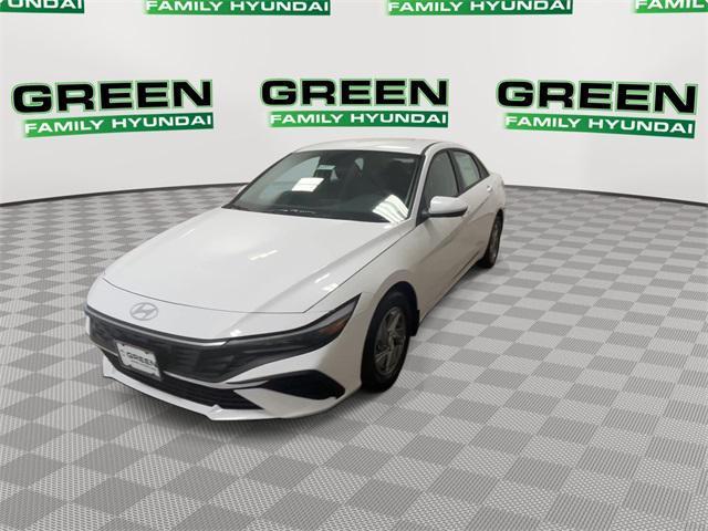 new 2025 Hyundai Elantra car, priced at $22,682