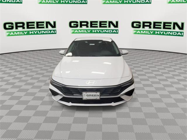 new 2025 Hyundai Elantra car, priced at $22,682