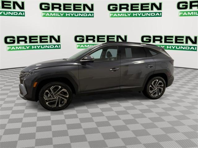 used 2025 Hyundai TUCSON Hybrid car, priced at $35,900