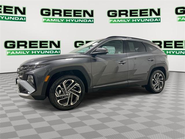 used 2025 Hyundai TUCSON Hybrid car, priced at $35,900