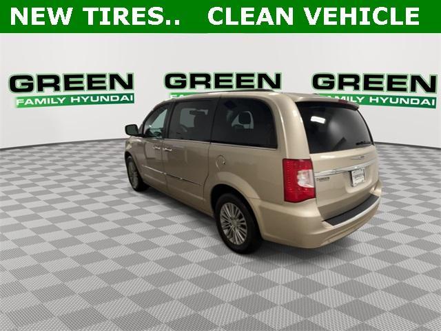 used 2014 Chrysler Town & Country car, priced at $8,995