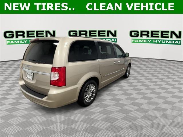 used 2014 Chrysler Town & Country car, priced at $8,995