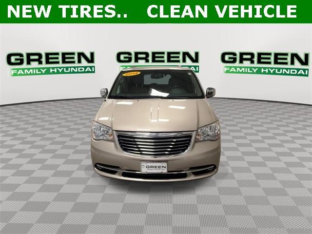 used 2014 Chrysler Town & Country car, priced at $8,995