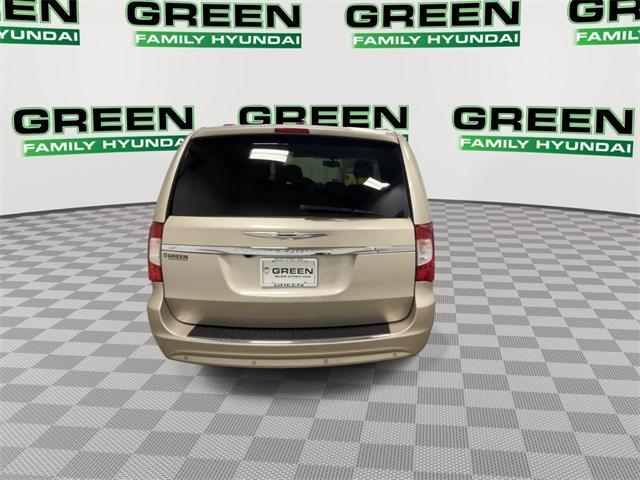 used 2014 Chrysler Town & Country car, priced at $10,583