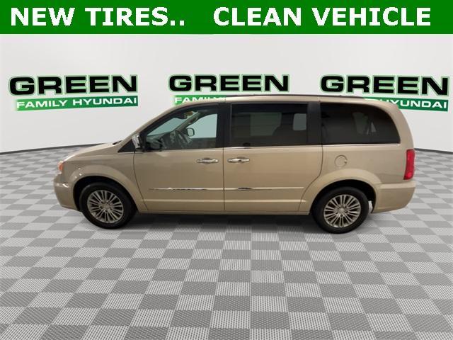 used 2014 Chrysler Town & Country car, priced at $8,995