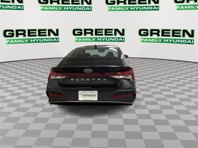 new 2025 Hyundai Elantra car, priced at $23,452