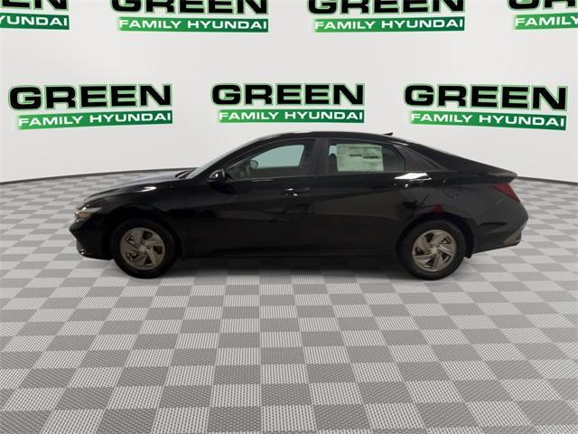 new 2025 Hyundai Elantra car, priced at $23,452