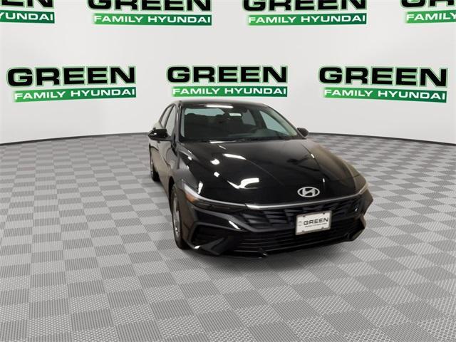 new 2025 Hyundai Elantra car, priced at $23,452