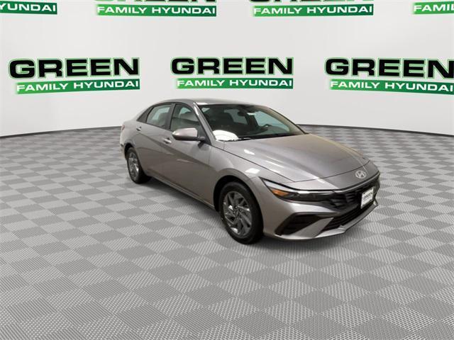 new 2025 Hyundai Elantra HEV car, priced at $24,853