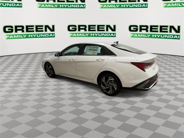 new 2025 Hyundai Elantra car, priced at $27,313
