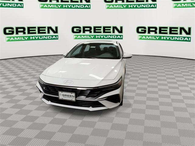 new 2025 Hyundai Elantra car, priced at $27,313