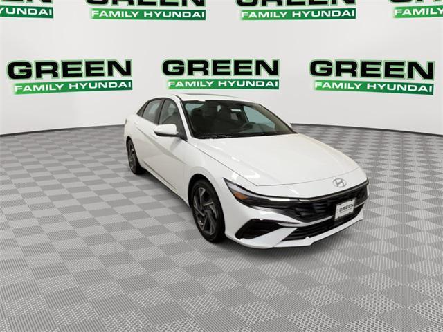 new 2025 Hyundai Elantra car, priced at $27,313