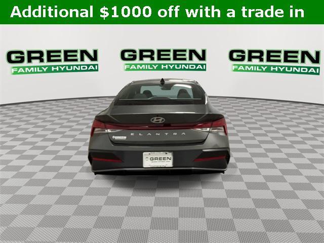 new 2025 Hyundai Elantra car, priced at $25,333