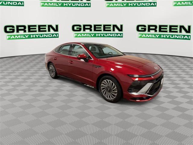 new 2025 Hyundai Sonata Hybrid car, priced at $37,896