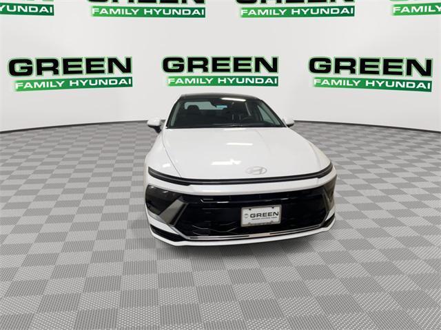 new 2026 Hyundai Sonata Hybrid car, priced at $33,205