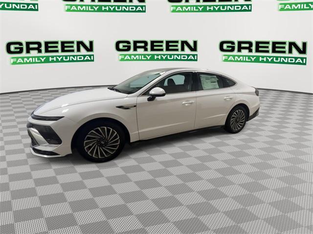 new 2026 Hyundai Sonata Hybrid car, priced at $33,205