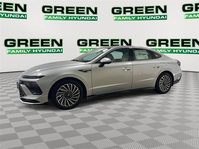 new 2025 Hyundai Sonata Hybrid car, priced at $36,923