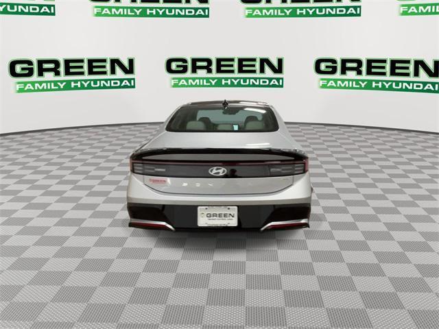 new 2025 Hyundai Sonata Hybrid car, priced at $36,923