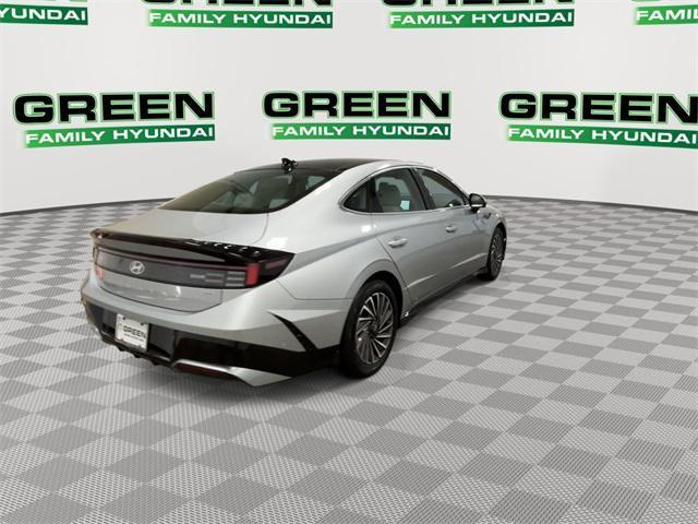 new 2025 Hyundai Sonata Hybrid car, priced at $36,923