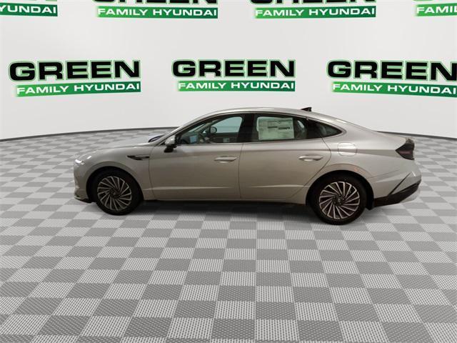 new 2025 Hyundai Sonata Hybrid car, priced at $36,923