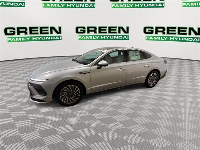 new 2025 Hyundai Sonata Hybrid car, priced at $36,923