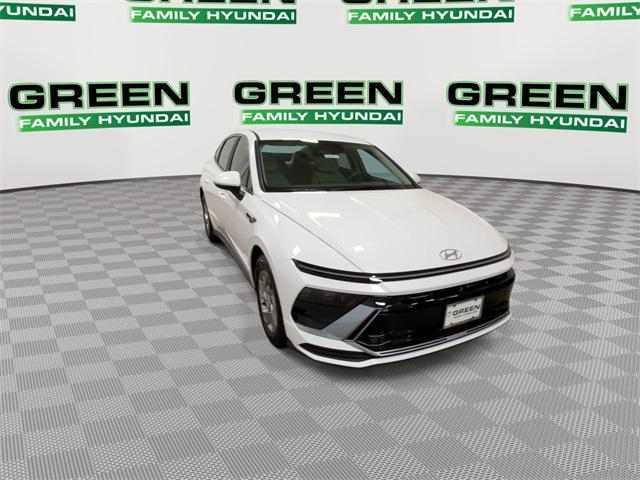 new 2025 Hyundai Sonata car, priced at $26,719