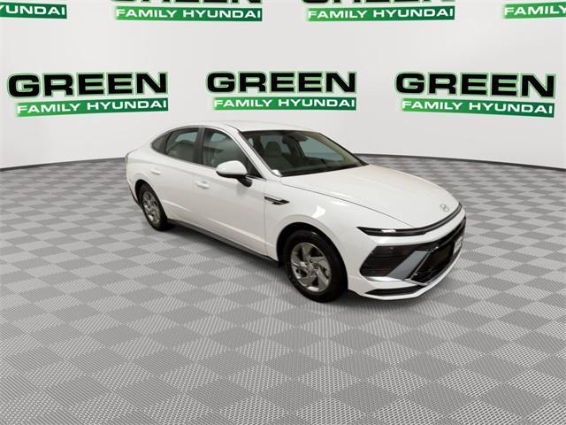 new 2025 Hyundai Sonata car, priced at $26,719