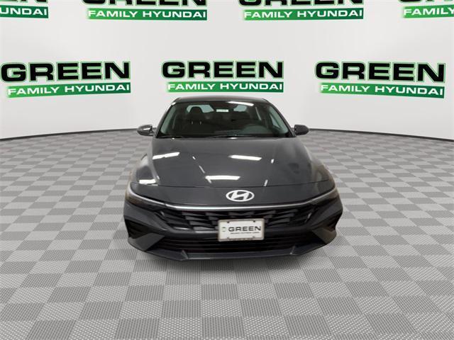 new 2025 Hyundai Elantra car, priced at $22,202