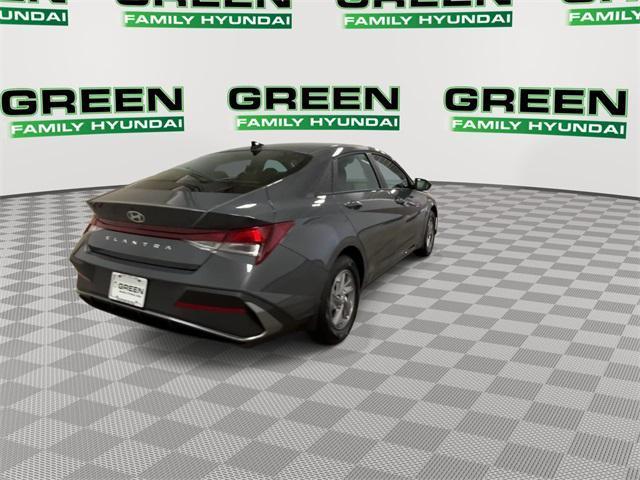 new 2025 Hyundai Elantra car, priced at $22,202