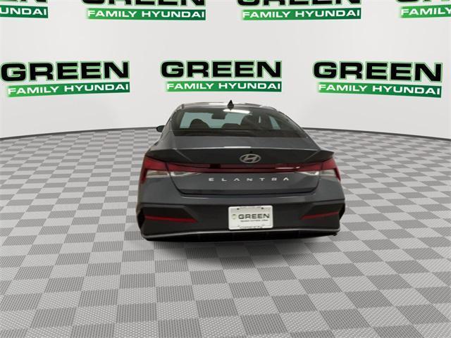new 2025 Hyundai Elantra car, priced at $22,202
