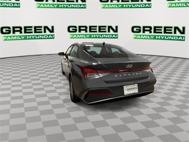 new 2025 Hyundai Elantra car, priced at $22,202