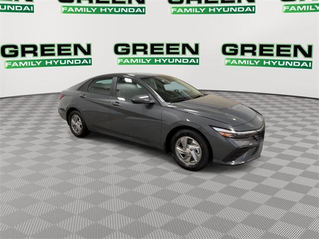 new 2025 Hyundai Elantra car, priced at $22,202