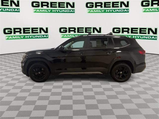 used 2024 Volkswagen Atlas car, priced at $40,565