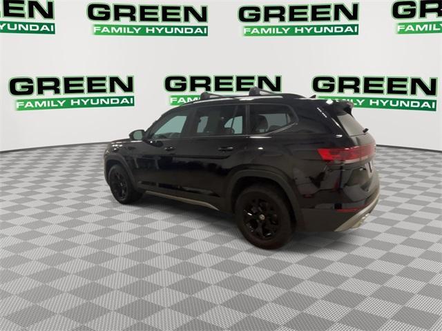 used 2024 Volkswagen Atlas car, priced at $40,565