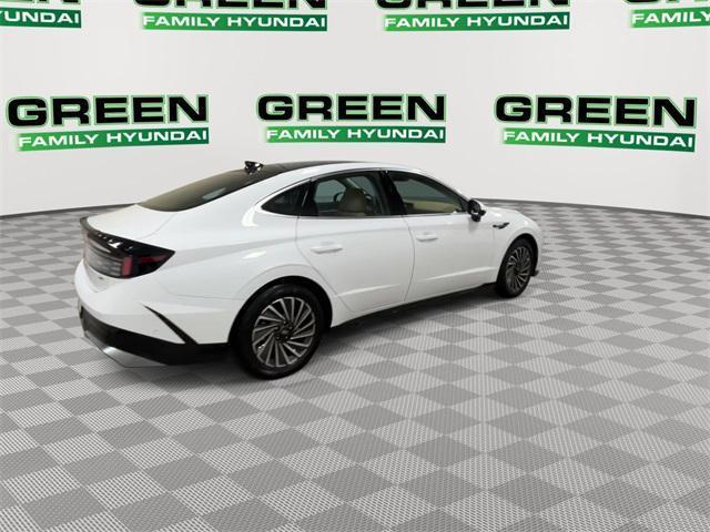 new 2025 Hyundai Sonata Hybrid car, priced at $37,406