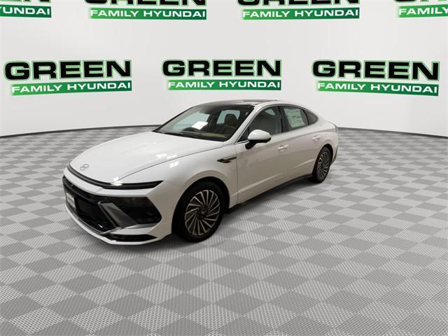 new 2025 Hyundai Sonata Hybrid car, priced at $37,406