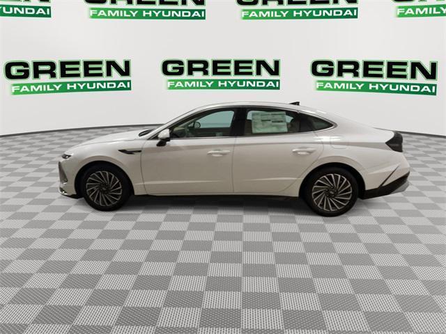 new 2025 Hyundai Sonata Hybrid car, priced at $37,406