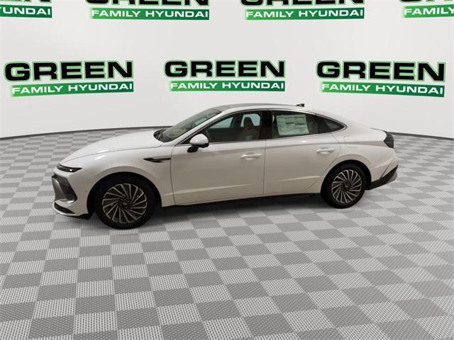 new 2025 Hyundai Sonata Hybrid car, priced at $37,406