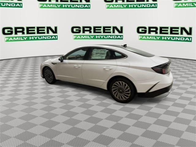 new 2025 Hyundai Sonata Hybrid car, priced at $37,406