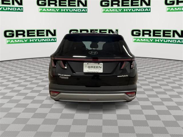 new 2025 Hyundai TUCSON Hybrid car, priced at $37,403