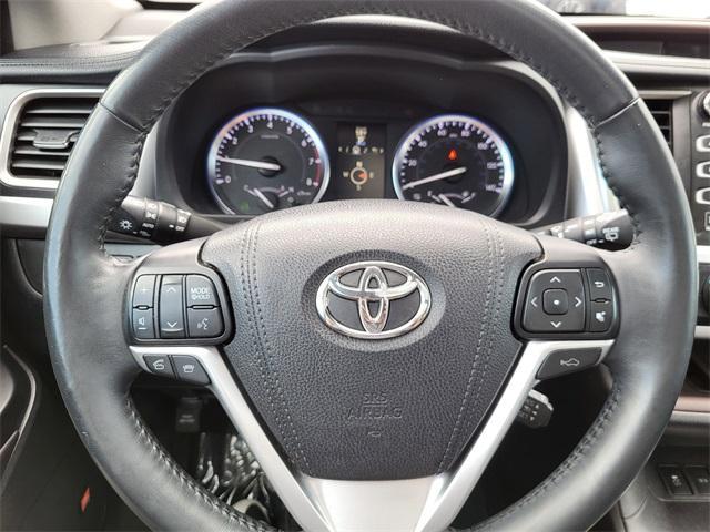 used 2016 Toyota Highlander car, priced at $19,798
