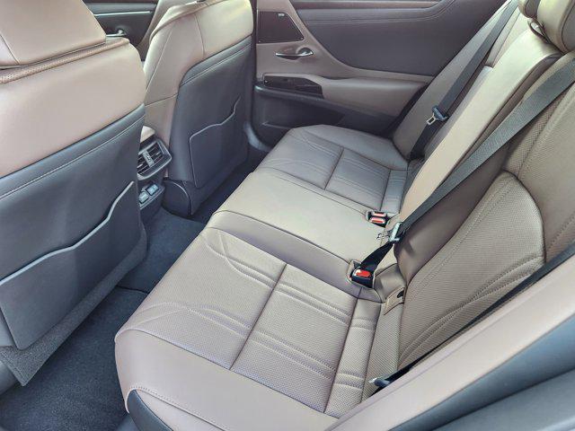 new 2025 Lexus ES 300h car, priced at $56,454